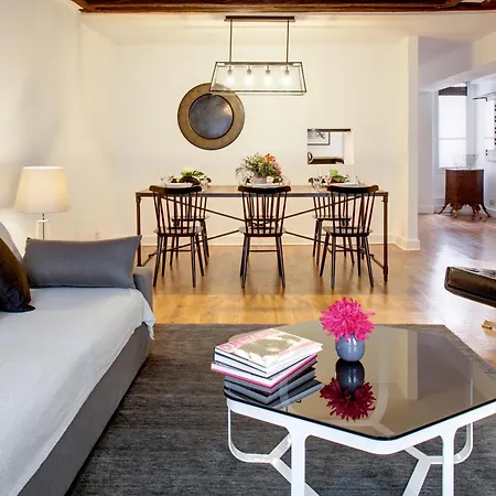 St Germain Mazarine Apartment