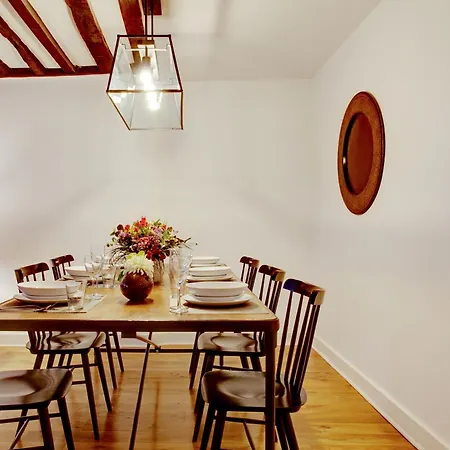 St Germain Mazarine Apartment
