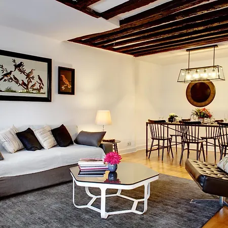 Apartment St Germain Mazarine Paris
